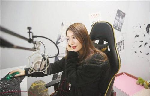 網(wǎng)絡直播月入一萬五 90后女主播驚人內(nèi)幕曝光